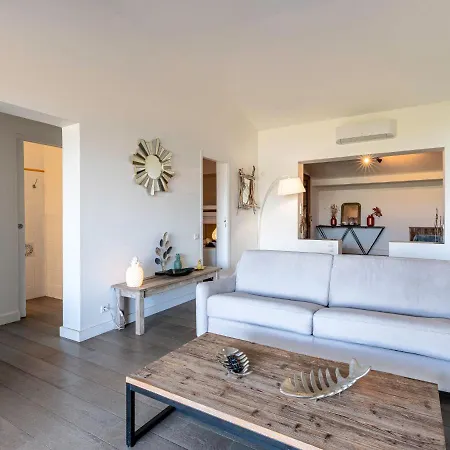 Holiday home Les Hauts De Pavellone By Interhome